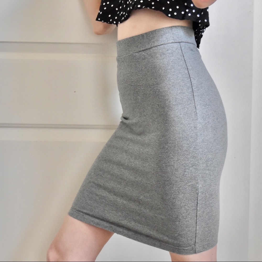 Pinup Style Stretch Pencil Skirt